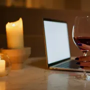 Tanka je granica između uživanja u alkoholu i alkoholizma. Kako znati razliku?