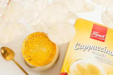 Za sve željne uzbudljivih okusa i zlatne boje – novi Franck Golden Macaron Cappuccino