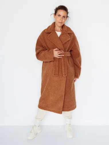 Najljepši teddy kaputi koje jedva čekamo nositi ove zime