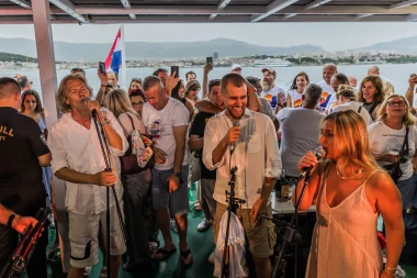 Najljepše ljubavne pjesme jednog jedinog - Olivera Dragojevića