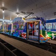 Čarobna blagdanska vožnja: Osječki božićni tramvaj izgleda nevjerojatno