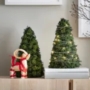Pročešljale smo ponudu IKEA umjetnih božićnih drvaca i oduševile se