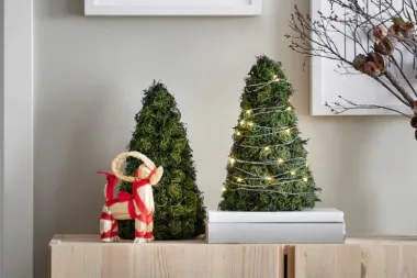 Pročešljale smo ponudu IKEA umjetnih božićnih drvaca i oduševile se