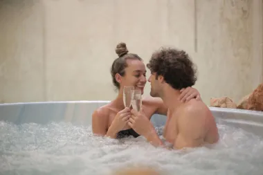 7 zabavnih i romantičnih ideja za spoj u novogodišnjoj večeri