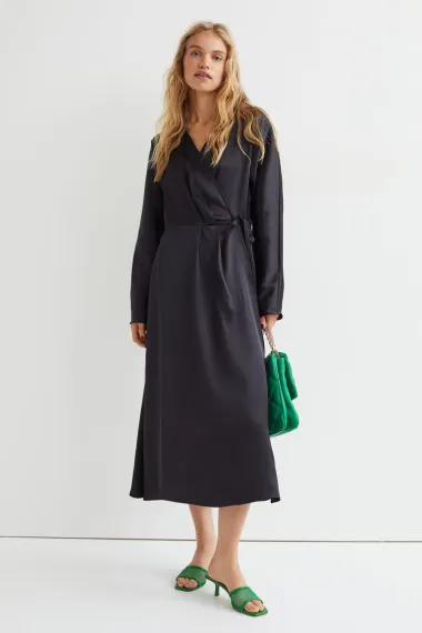Crna je uvijek IN, a H&M ima bezvremenske komade koje želimo