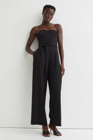 Crna je uvijek IN, a H&M ima bezvremenske komade koje želimo