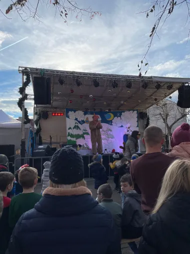 'Advent na kotačima' razveselio Petrinju uz koncert Tomislava Bralića & klapu Intrade, sljedeće i zadnje stajalište doček Nove godine u Vukovaru