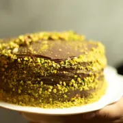 Savršena poslastica- čoko torta s pistacijama