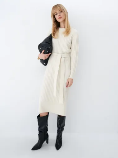 Nosi se pletivo: Elegantni i topli modeli haljina za zimu