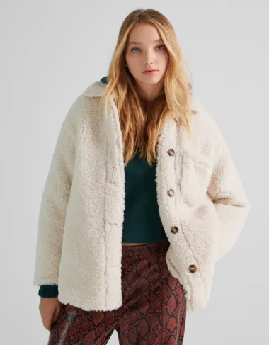 Tople i upečatljive: I ove zime nosimo shearling jakne