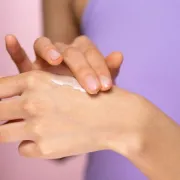 Zbogom suhim i ispucalim rukama: Najbolje hidratizirajuće kreme za ruke