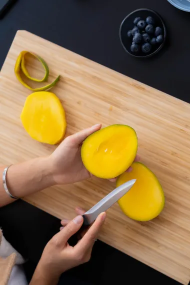 Znaš li koje namirnice imaju više vitamina C od naranče?