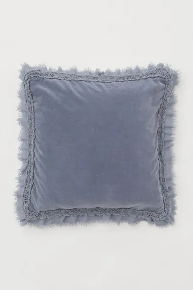 Jastučić ili mirisna svijeća za atmosferu? Pronađi ih na sniženju u H&M Home