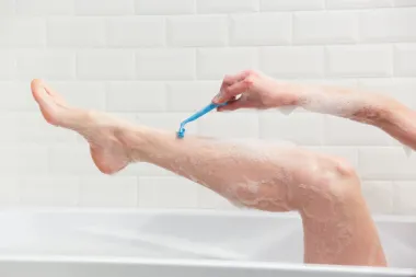 10 najvećih beauty mitova - često pranje kose je loše, a umjetne trepavice oštećuju prirodne
