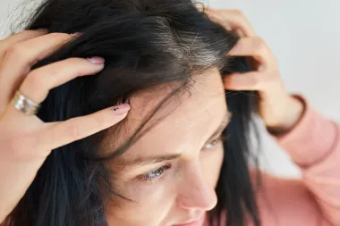 10 najvećih beauty mitova - često pranje kose je loše, a umjetne trepavice oštećuju prirodne