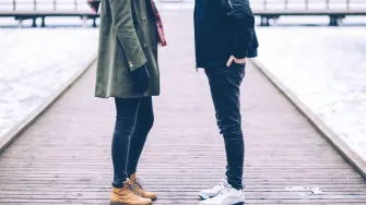 Budi oprezna: Ako tvoj partner čini ove stvari, jako je nesiguran