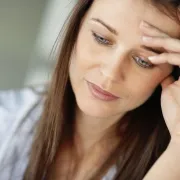8 simptoma klamidije koje svaka žena treba znati