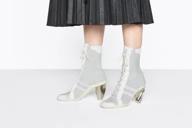 Top ili flop? Dior izbacio tenisice s visokom petom od zlata