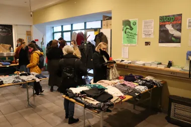 Swap party: Ana Marija i Dora stoje iza najodrživije shopping zabave u Zagrebu