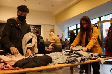 Swap party: Ana Marija i Dora stoje iza najodrživije shopping zabave u Zagrebu