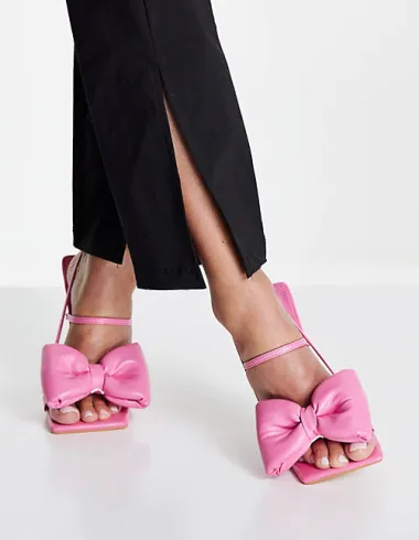 Cipele sezone: Pink štikle s mašnom kakve obožavaju i influencerice