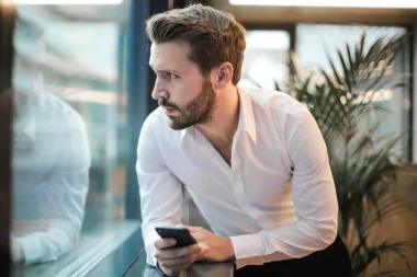 Cyber izdaja: Znakovi da te partner vara online