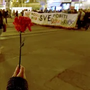 Održan Noćni marš u Zagrebu. Pogledaj koje su poruke poslane