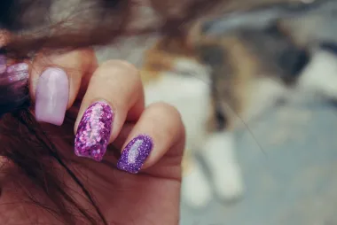 'Dazzle nails' - manikura koja će tvojim rukama dati dašak glamura