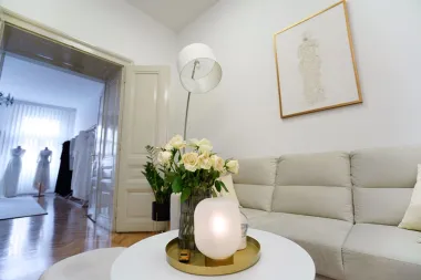 Glamur i sofosticiranost u obliku elegantnih vjenčanica - Lav Lux