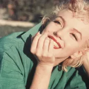 Bizarni tračevi: 10 celebrity mitova u koje neki ljudi još vjeruju