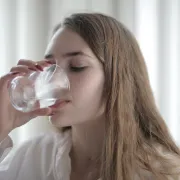 Evo što će se dogoditi tvome tijelu ako svaki dan popiješ 8 čaša vode