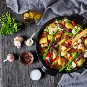 'Dutch oven': Tri recepta za jela iz duboke tave koju gurmani obožavaju