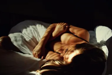 7 slučajeva kada pojačana seksualna želja može biti znak traume