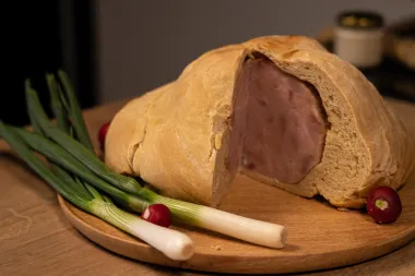 Jeste li već napravili šunku u kruhu? Imamo top recept