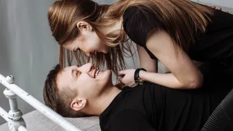 Seks je postao dosadan? Ovi trikovi sigurno će začiniti stvari u spavaćoj sobi