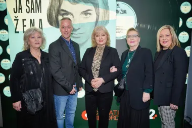 Dan prodavaonica ploča protekao je u zvukovima vinila 'Ja sam žena'