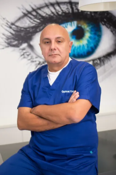 Zbog dioptrije ne nosite sunčane naočale, ne možete roniti i dan ne počinjete dok ne stavite leće? Vrijeme je za promjenu koja će vam olakšati život