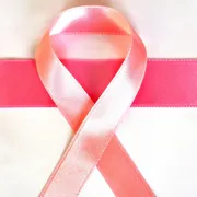 6 simptoma raka dojke na koje treba paziti (i ne radi se o kvržici)