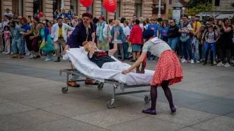 Misteriozni kreveti osvanuli na Trgu bana Josipa Jelačića!