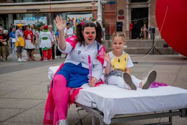 Misteriozni kreveti osvanuli na Trgu bana Josipa Jelačića!