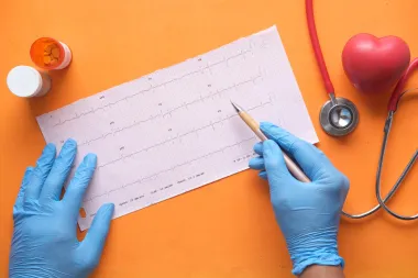 Alarm za uzbunu: Pet znakova srčanog udara koje ne smiješ ignorirati
