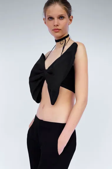 Od jarkih boja do seksi sandala: Zara ima najljepše komade za ljetni party