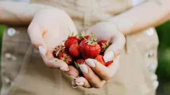 5 namirnica bogatih vitaminom C koje pomažu u smanjivanju masnih naslaga