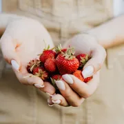 5 namirnica bogatih vitaminom C koje pomažu u smanjivanju masnih naslaga
