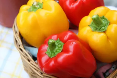 5 namirnica bogatih vitaminom C koje pomažu u smanjivanju masnih naslaga
