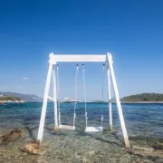 Hit ljeta: 6 plaža na Jadranu na kojima možeš pronaći ljuljačke u moru