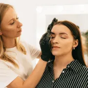 Microblading: Sve što trebaš znati o popularnom tretmanu za obrve