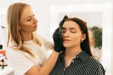 Microblading: Sve što trebaš znati o popularnom tretmanu za obrve