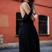 Najljepše crne haljine u ljetnom izdanju. Pronašle smo modele za svaku priliku