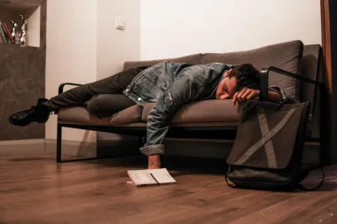 Znaš li ih prepoznati? Znakovi da ON baš i nije nešto u krevetu